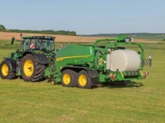 Prasa zwijająca zmiennokomorowa od John Deere. Co wiemy o nowym modelu?