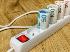 Faktury grozy i oszustwa. Polacy boją się o prąd