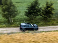 Nowa Dacia Duster 1.6 Full Hybrid 140 KM czy 1.2 MHEV 130 KM 4×4? Hiszpański test
