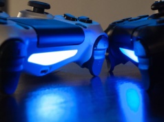 PS4 wiecznie żywe. Użytkownicy PlayStation niechętni na przesiadkę