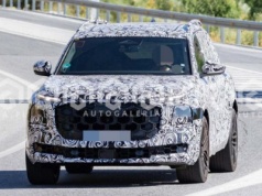 Oto odpowiedź na BMW X7 i Mercedesa GLS. Audi Q9 2026 stawia na przestrzeń