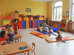 Wakacyjne dyżury w przedszkolach tylko dla dzieci pracujących rodziców? 