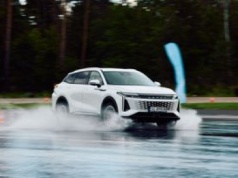 Pierwsza jazda: Omoda 9 Super Hybrid - sprawdziłem, czym się tak wszyscy zachwycają