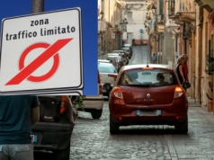 Za wjazd do tej strefy policja wystawia mandat 400 zł. Kary się mnożą