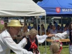 Impreza na ludowo. Zamojskie Dni Folkloru w Zwierzyńcu