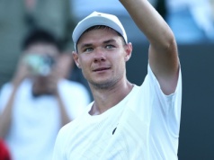Pokonał byłego finalistę Wimbledonu. Tyle zarobił Majchrzak
