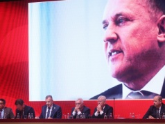 Cezary Kulesza nadal prezesem PZPN. Mądry król i źli dworzanie