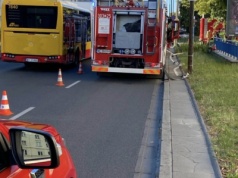 Pożar w warszawskim metrze. Linia M1 nie kursuje, prezydent powołał sztab kryzysowy