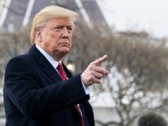 Trump sugeruje DOGE, aby przyjrzał się dotacjom dla firm Muska
