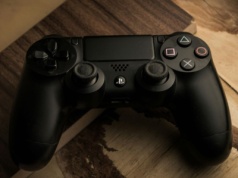 Nie wierzę, że nadal używacie PlayStation 4. Liczba graczy szokuje