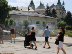 W środę i czwartek będzie upalnie. Alert IMGW