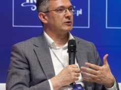 Jarubas: dostępność leków krytycznych jest jednym z kluczowych filarów bezpieczeństwa