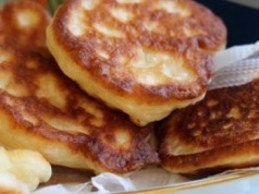 Te tureckie placki są konkurencją dla babcinych racuchów. Najlepiej smakują mi z konfiturą