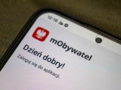 Częściej wyciągniesz mObywatela. Nowe opcje pomogą w wakacje