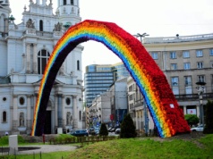 Tęcza powróci na plac Zbawiciela. Ma zostać wykonana z materiałów 