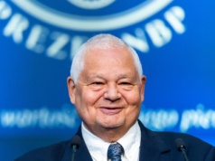 Banki zarabiają krocie. Coraz więcej