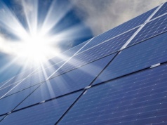 Upał vs fotowoltaika – produkcja energii rośnie czy spada? 