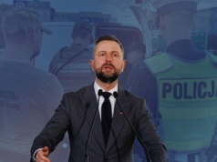 Szef MON nie wytrzymał u Olejnik. Ujawnił dane "zabójcze dla PiS"