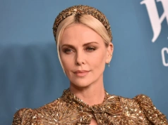 Charlize Theron wspomina „reżysera-łajdaka”. „Położył ręce na moich kolanach”