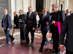 Andrzej Duda rozmawiał z papieżem Leonem XIV. Wspomniał mu o Karolu Nawrockim