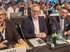 Ważne decyzje podczas sesji OBWE w Porto. Senator Bierecki: „Poparliśmy przekazanie zamrożonych rosyjskich aktywów na wsparcie ukraińskiej walki i późniejszą odbudowę kraju”