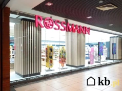 Letni hit z Rossmanna! Owocowe perfumy tańsze o ponad 50 zł