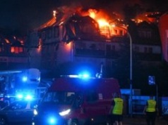 Ogromny pożar pod Warszawą. Palą się bloki