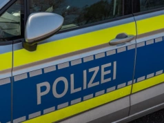Sceny grozy w pociągu. Do wagonu wszedł 20-latek z siekierą i młotkiem