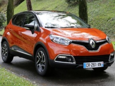 Wygodne, używane auto dla seniora: Dacia Sandero II Stepway, Nissan Juke I czy Renault Captur I?