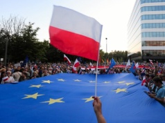 Niepokojący sondaż. Polacy najbardziej sceptyczni w fundamentalnej sprawie