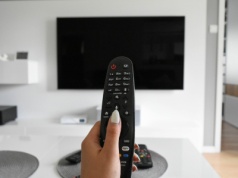 Włączasz telewizor, a tu niespodzianka. Nie można tego cofnąć