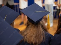 14 tys. zł po skończeniu studiów. Te kierunki gwarantują to do ręki