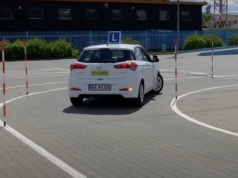 Ministerstwo pracuje nad okrojeniem placu manewrowego na egzaminie na prawo jazdy