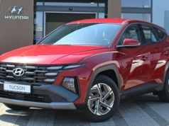 Nie zdążyłeś kupić SUV-a przed wakacjami? Ten czerwony Hyundai Tucson ratuje sytuację