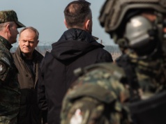 Rząd zamyka granice. Co to oznacza dla Polaków?