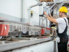 Duży producent zwalnia w Polsce pracowników. Jest oświadczenie