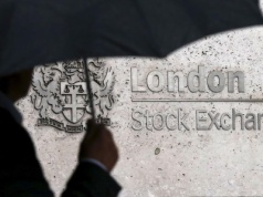 Londyński rynek akcji osuwa się w przepaść. Największa spółka ucieknie do USA?