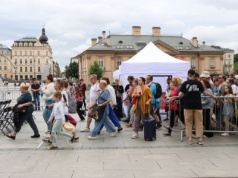Kraków stał się wielką sceną teatralną. Bezpłatne plenerowe pokazy [ZDJĘCIA]