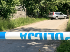 Ciało 61-latka w bagażniku, 90-latka obok w bagnie. Tragiczny finał poszukiwań mężczyzn. Zatrzymano 6 osób
