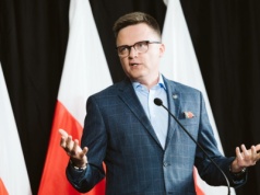 Hołownia reaguje na doniesienia o nocnym spotkaniu z PiS. Tak się teraz tłumaczy