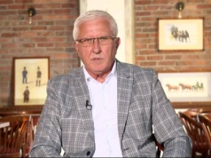 Senator zapowiada powstanie nowej partii. 