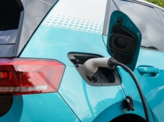 Huawei chlubi się baterią EV z zasięgiem 3 000 km... ale eksperci kręcą nosem