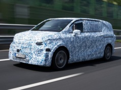 Nowy Mercedes VLE: 1 090 km z dwoma postojami na ładowanie, każdy po 15 minut. I będzie produkowany w Jaworze