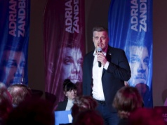 „Betoniarka z koniczynką: Jak PSL broni feudalnych samorządów i sabotuje zmiany”