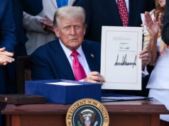 Trump podpisał 