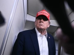 Trump rozczarowany rozmową z Putinem. Grozi sankcjami i obiecuje pomoc Ukrainie