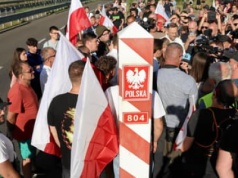 Ukrócić działania samozwańczych patroli, zmienić ton dyskusji o migracji – Fundacja Helsińska z apelem do premiera