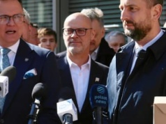 „Nie ma problemu ze stabilnością koalicji”. Kosiniak-Kamysz o nocnym spotkaniu Hołowni z PiS
