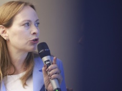 Minister przekonuje, że mieszkania są bardziej dostępne. Ekspert komentuje