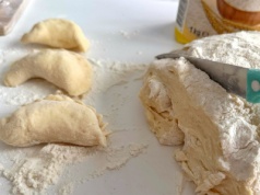 Pierogi z dudkami podbijały PRL. Teraz mało kto wie, co to za danie